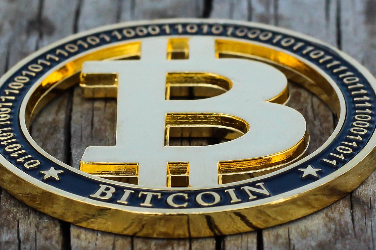 公链Solayer推出USDC结算的金融卡！刷卡有机会获得代币Layer
